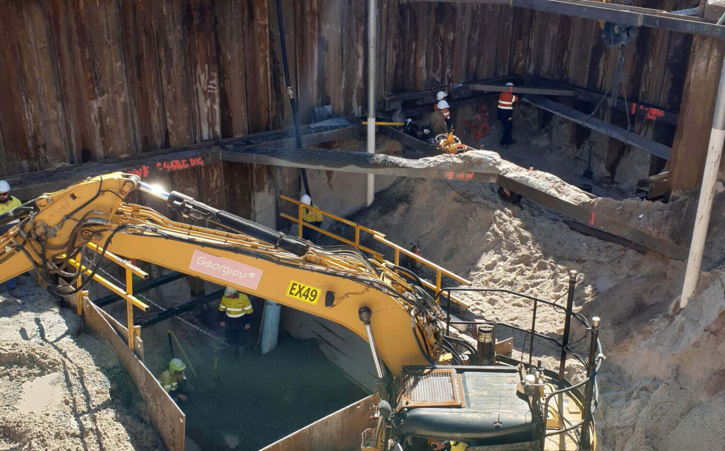 Morley Galleria - Infrastructure - excavation to base of 12m deep WWPS
